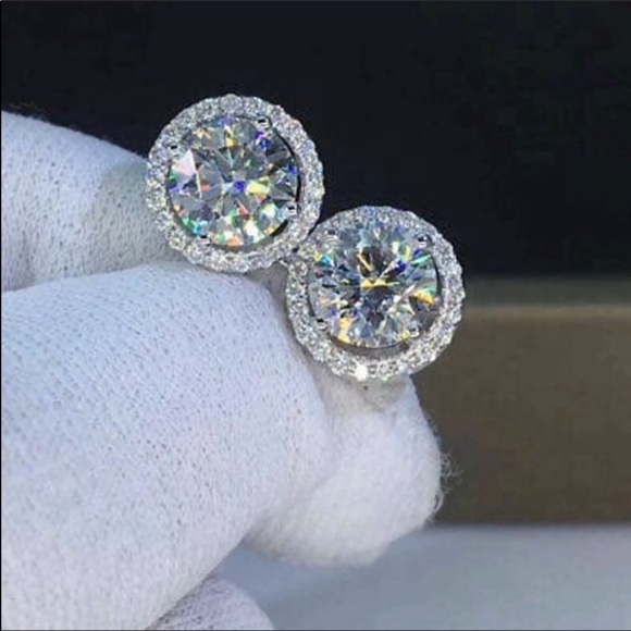 New Elegant 925 Silver Round Cut Diamond Stud Earrings - Picture 3 of 7